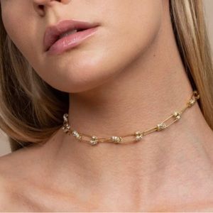 Uncommon James safety pin necklace gold